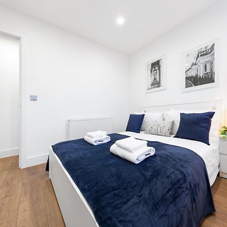 Central London Two Bedroom Serviced Apartment - Nine Elms Luxury Stay - Vauxhall & Westminster Exterior photo