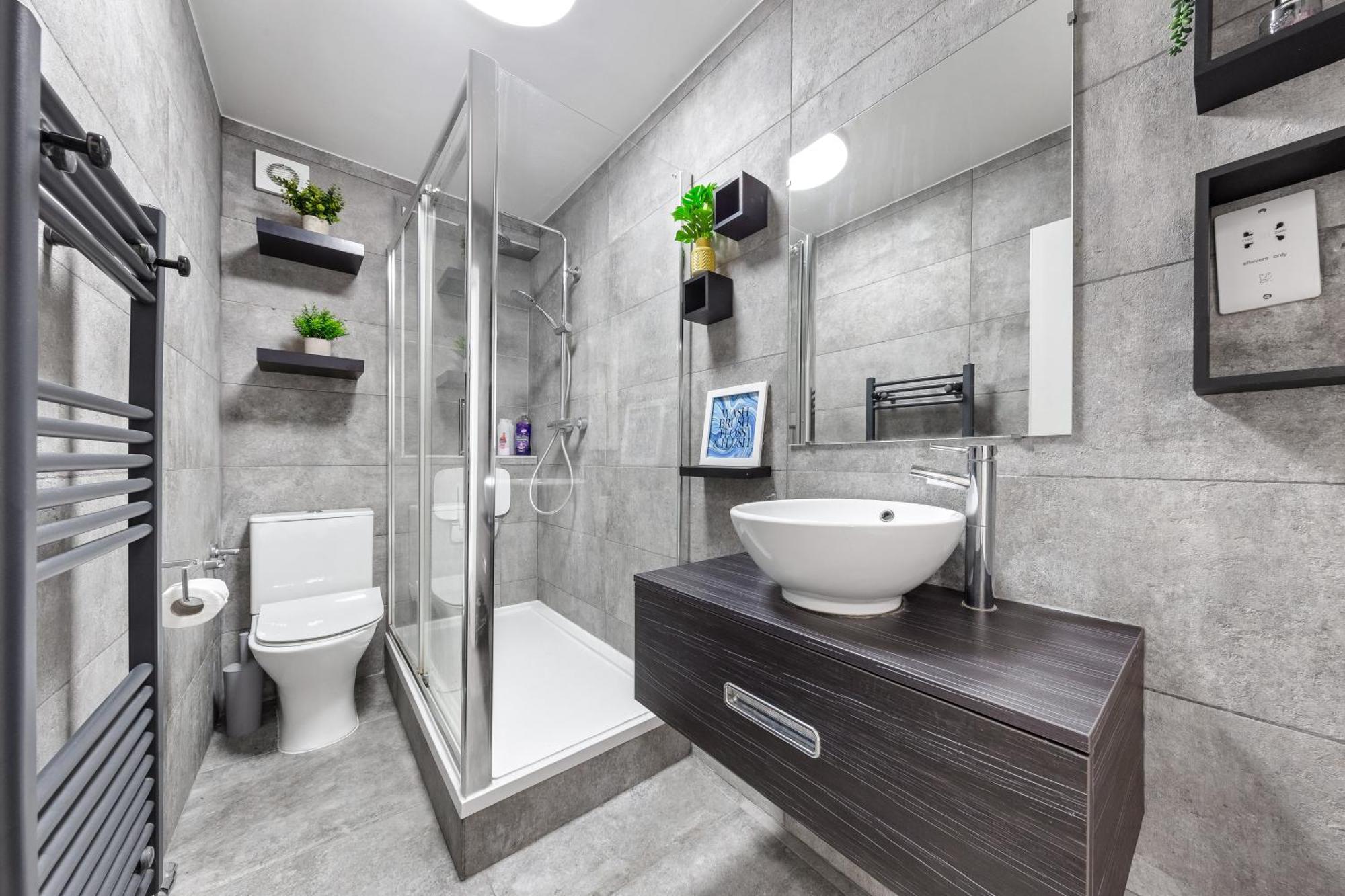 Central London Two Bedroom Serviced Apartment - Nine Elms Luxury Stay - Vauxhall & Westminster Exterior photo