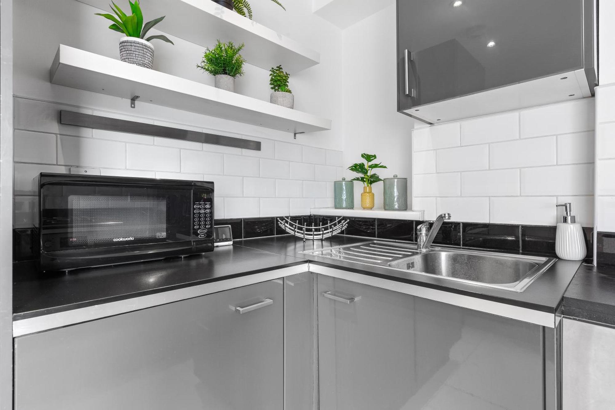 Central London Two Bedroom Serviced Apartment - Nine Elms Luxury Stay - Vauxhall & Westminster Exterior photo