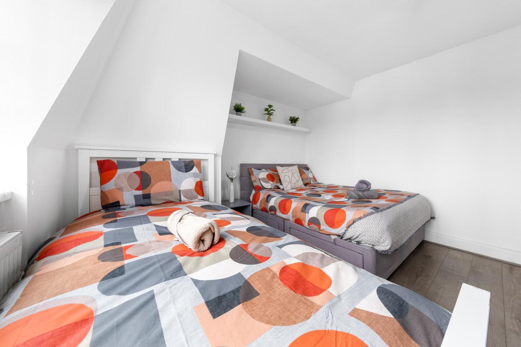 Central London Two Bedroom Serviced Apartment - Nine Elms Luxury Stay - Vauxhall & Westminster Exterior photo