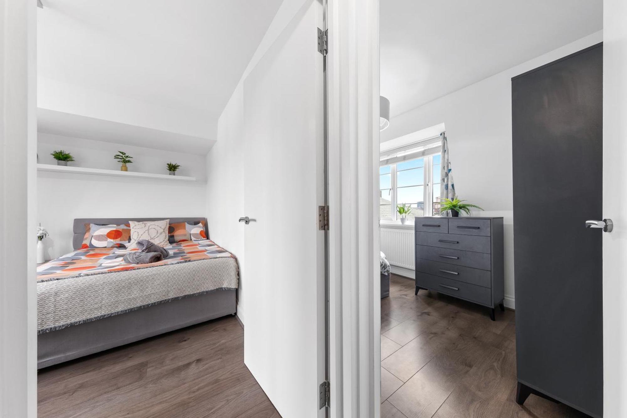 Central London Two Bedroom Serviced Apartment - Nine Elms Luxury Stay - Vauxhall & Westminster Exterior photo