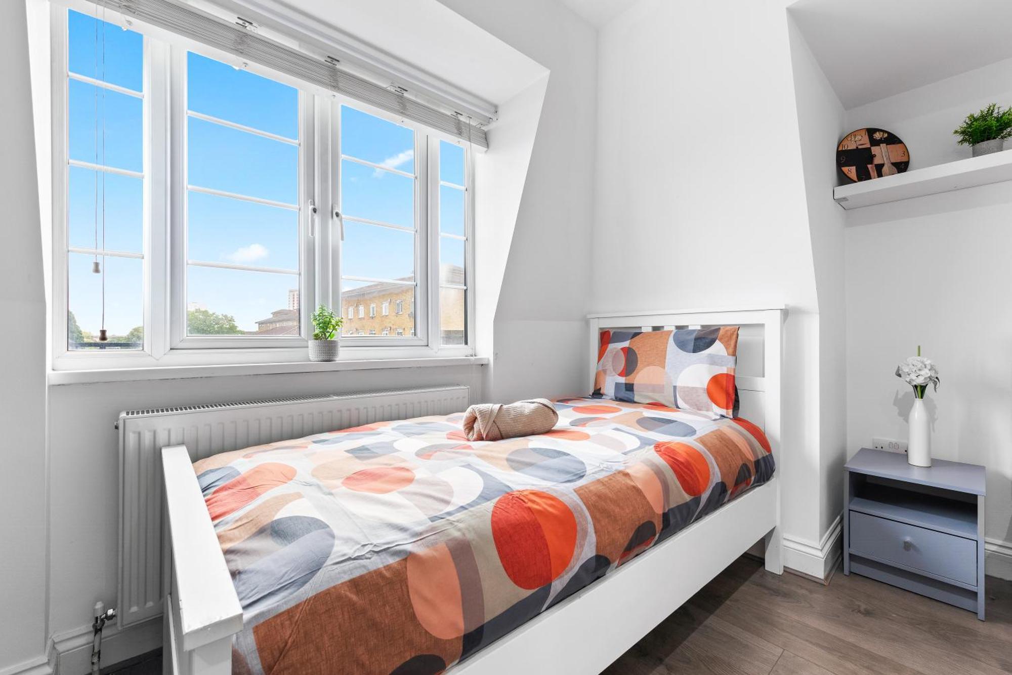 Central London Two Bedroom Serviced Apartment - Nine Elms Luxury Stay - Vauxhall & Westminster Exterior photo