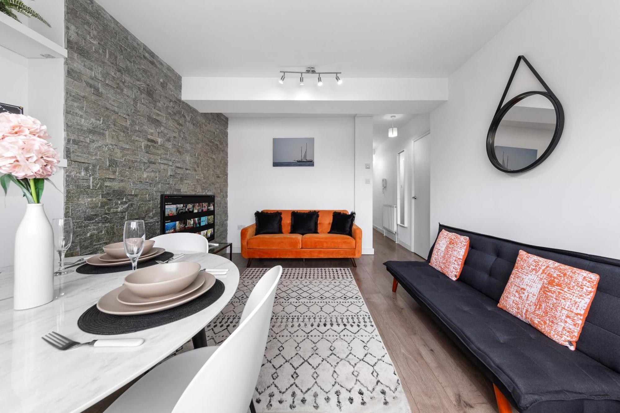Central London Two Bedroom Serviced Apartment - Nine Elms Luxury Stay - Vauxhall & Westminster Exterior photo