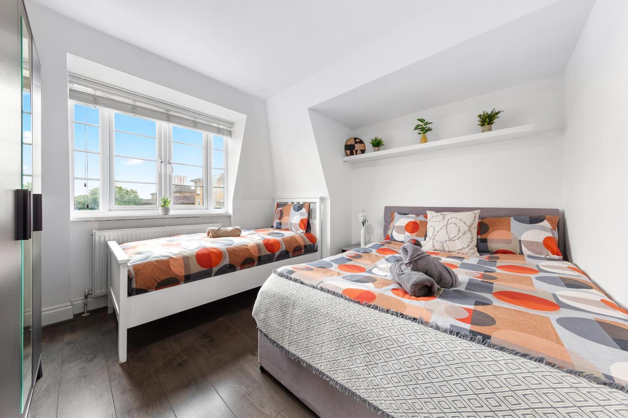 Central London Two Bedroom Serviced Apartment - Nine Elms Luxury Stay - Vauxhall & Westminster Exterior photo
