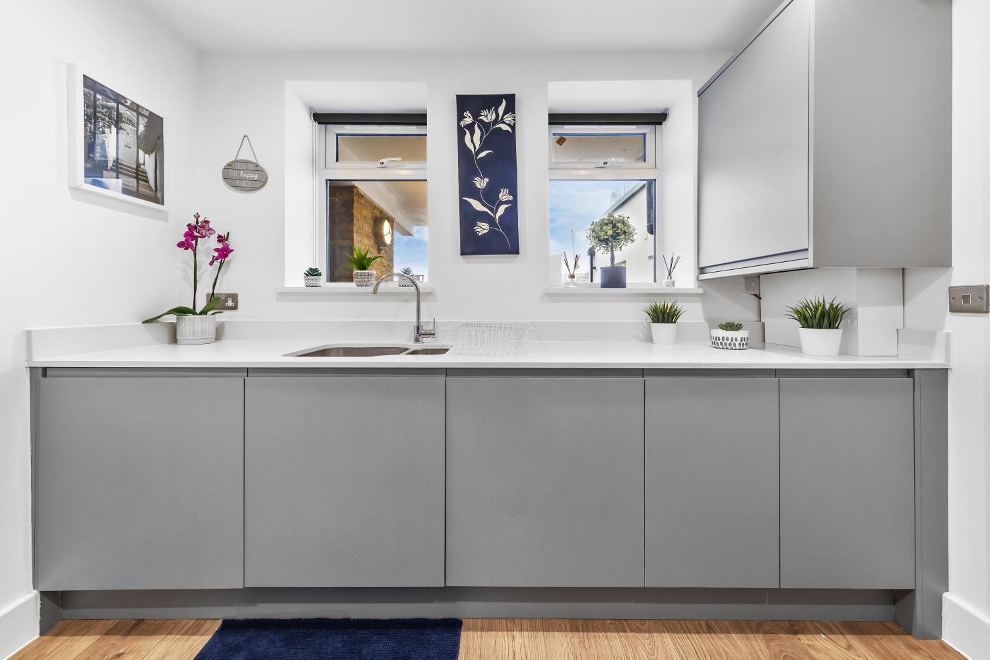 Central London Two Bedroom Serviced Apartment - Nine Elms Luxury Stay - Vauxhall & Westminster Exterior photo