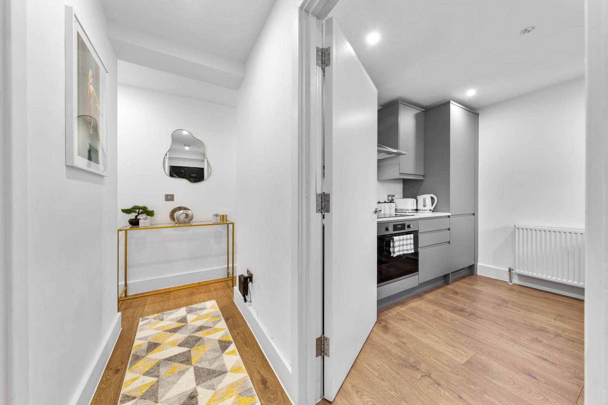 Central London Two Bedroom Serviced Apartment - Nine Elms Luxury Stay - Vauxhall & Westminster Exterior photo